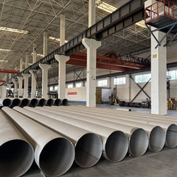 Inconel 600 seamless pipe bundles UNS N06600 with stencilled heat numbers in warehouse Inconel 600 seamless pipe bundles UNS N06600 with stencilled heat numbers in warehouse